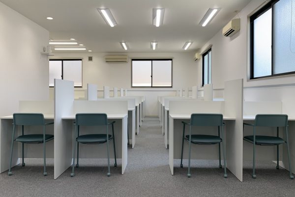 地域密着で個別最適化、atama＋塾山口赤妻校の学習支援
